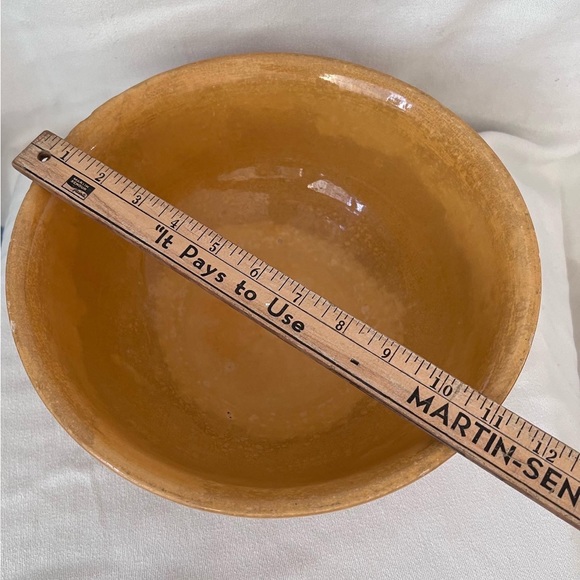 antique canadian made mixing bowl - Picture 9 of 10